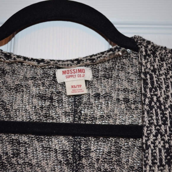 Half Sleeve Knit Cardigan - Picture 3 of 3